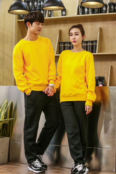 金銀絲縮袖口福中年田圓領(lǐng)衛(wèi)衣